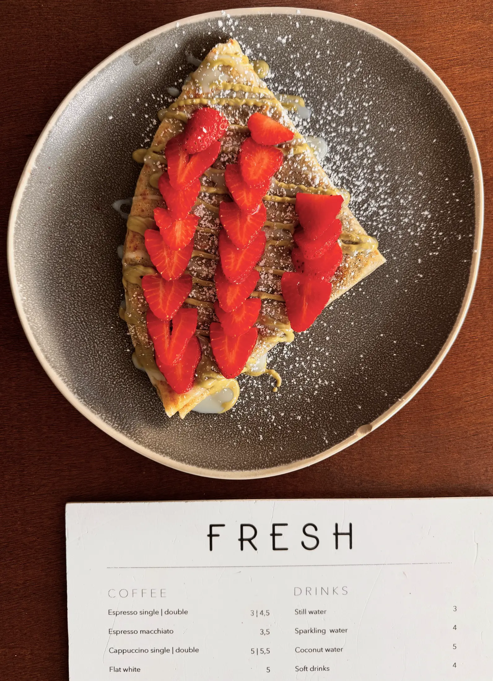 Crepe con fresas frescas en Fresh Ibiza